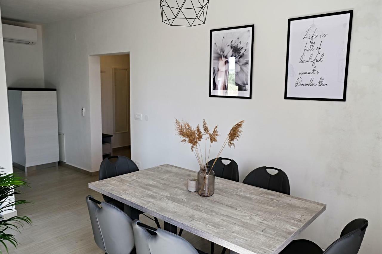 Apartment Luna Umag Exterior foto